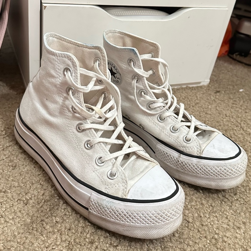 Platform converse
